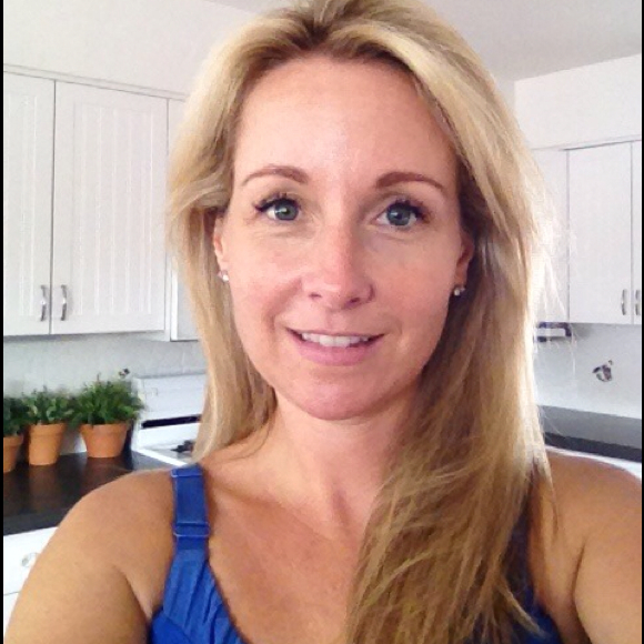 Profile Picture of Melissa Kuffler (@mrskuff) on Poshmark