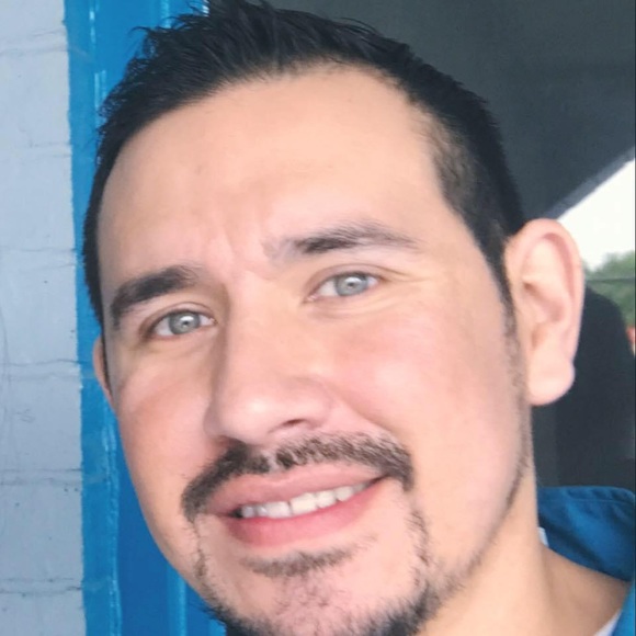 Profile Picture of Daniel Romo (@romoboy21) on Poshmark