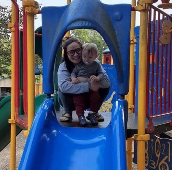 Profile Picture of Carlie Abernethy (@cca811) on Poshmark