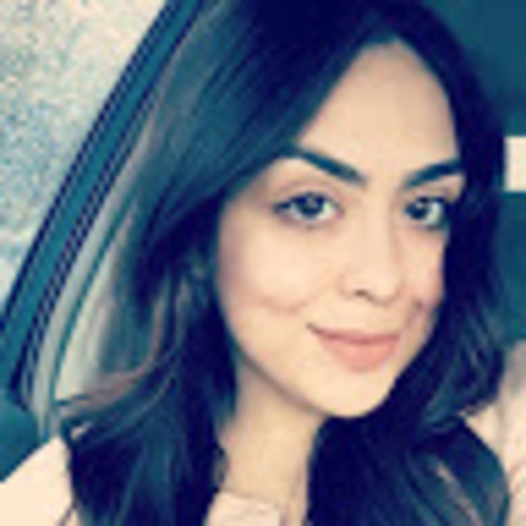 Profile Picture of Peruz Dawoudi (@dawoudipc) on Poshmark