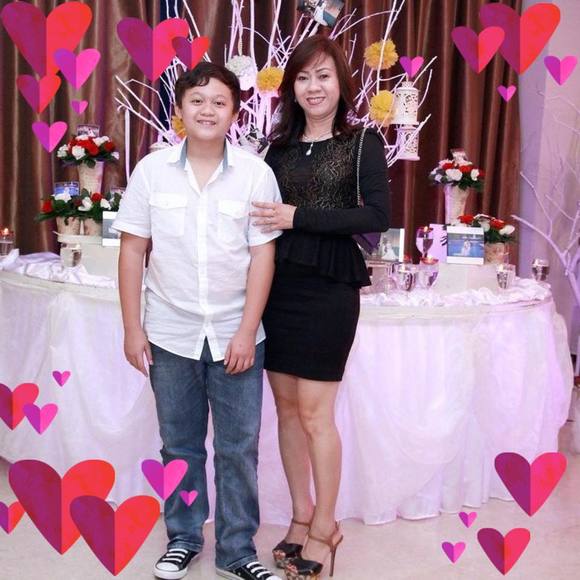 Profile Picture of Kelly Huynh (@kellyhuynh923) on Poshmark