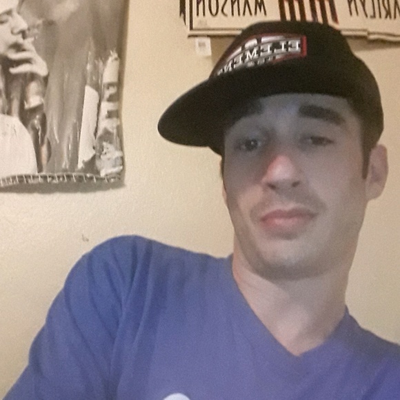 Profile Picture of Michael Gruver (@mrgfashion) on Poshmark