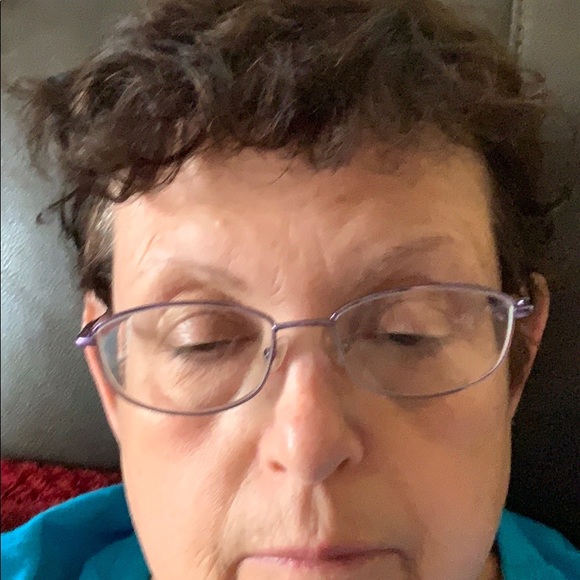 Profile Picture of Barbara Keith (@barbgam7) on Poshmark