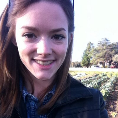 Profile Picture of Monica Steele (@Monica22Lee) on Twitter
