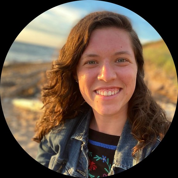 Profile Picture of Emma Badner (@eckbadner) on Poshmark