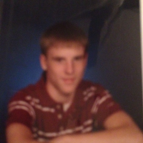 Profile Picture of Dylan Staggs (@dbreezy92) on Poshmark