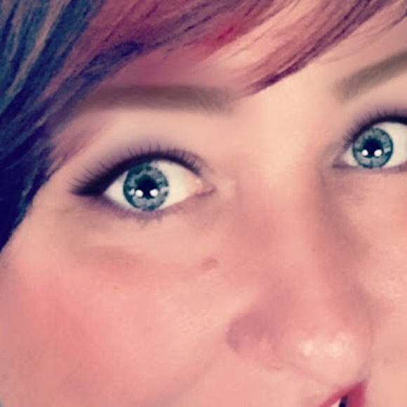 Donna Favaloro - Poshmark Profile Picture of Donna Favaloro (@dfavalor553) on Poshmark