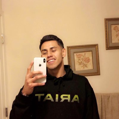 Profile Picture of C (@chrisrubio_16) on Twitter