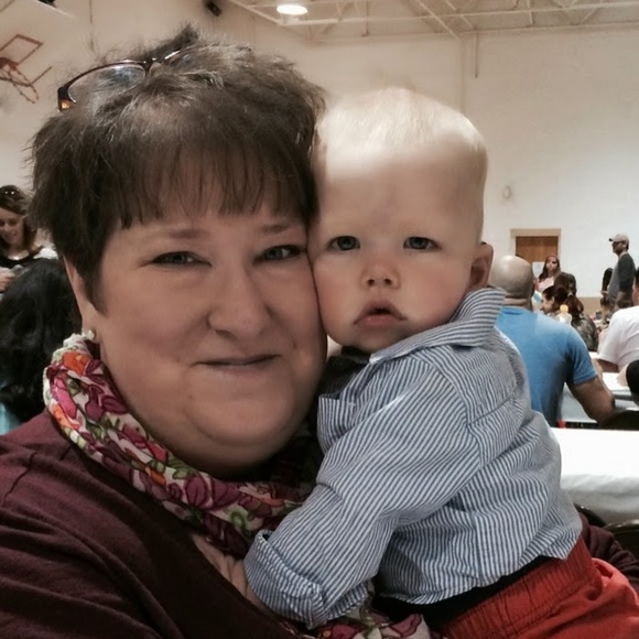 Profile Picture of Robin Beam (@rdbeader) on Poshmark