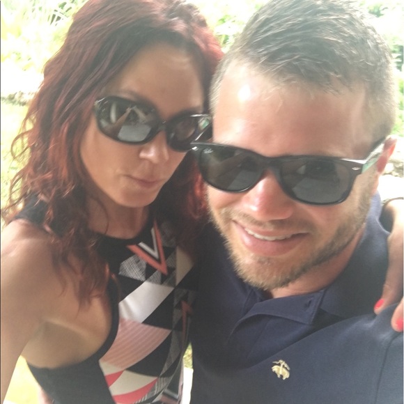 Profile Picture of Chris Veeck (@veeckonfleek) on Poshmark