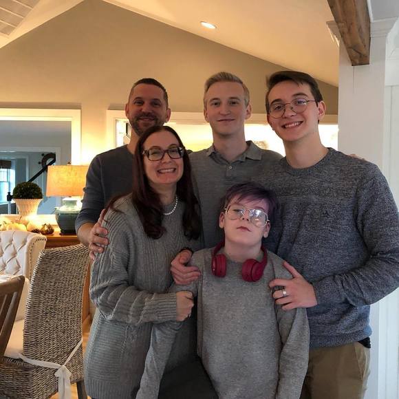 Profile Picture of Angela Tavener benster (@angebenster) on Poshmark