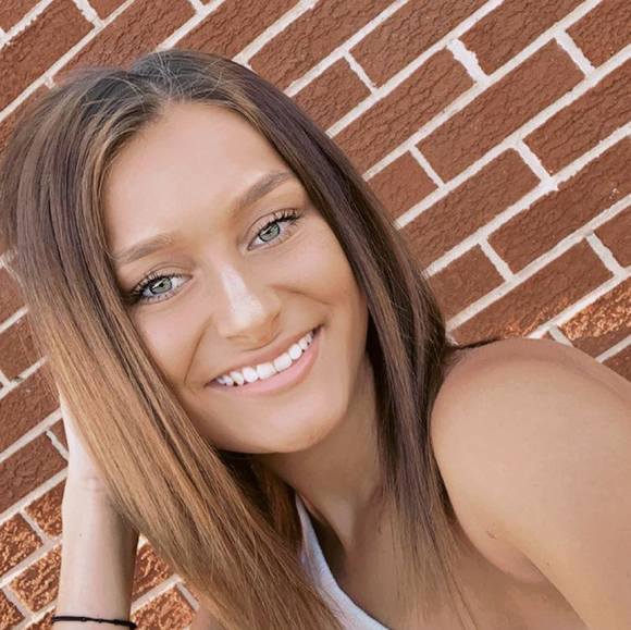 Profile Picture of Makayla Black (@makayla21_) on Poshmark