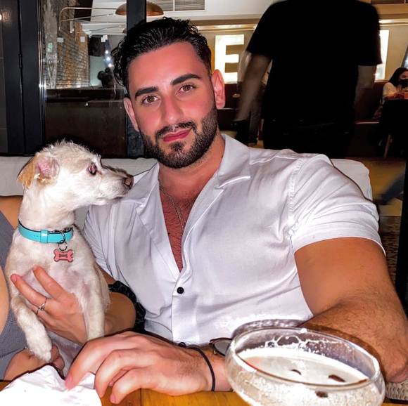 Profile Picture of Alex Andreadis (@alex_ta07) on Poshmark