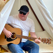 Profile Picture of Andrew Holt (@andrewjohnholt) on Youtube