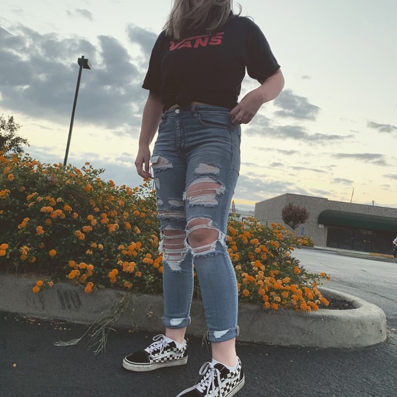 Brenna Wright - Poshmark Profile Picture of Brenna Wright (@wrightbrenna) on Poshmark