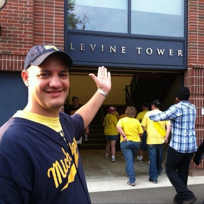 Profile Picture of Russ Levine (@pudge44) on Twitter