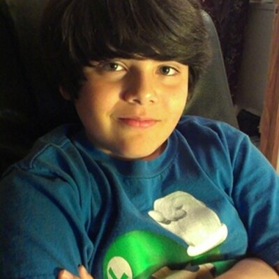 Profile Picture of Derek Acevedo (@DerekAceved) on Twitter