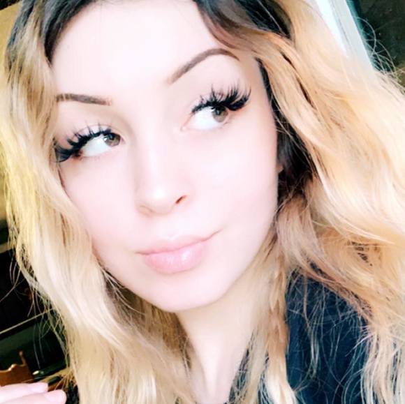 Profile Picture of Jade Netzley (@itsskoda83) on Poshmark