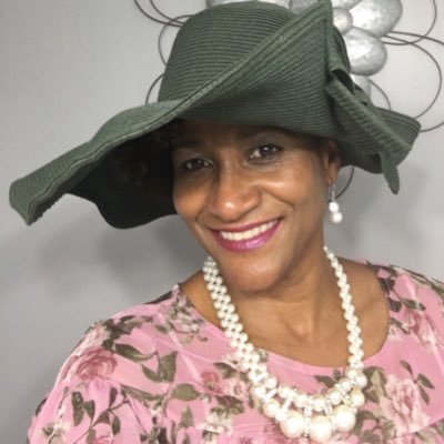 Profile Picture of Iris Simmons (@joyrisinz) on Twitter