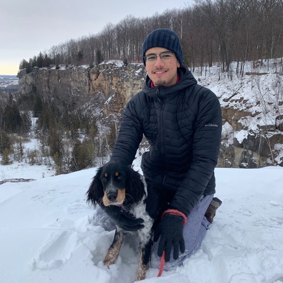 Profile Picture of Julian Bonnici (@bonnicij) on Poshmark