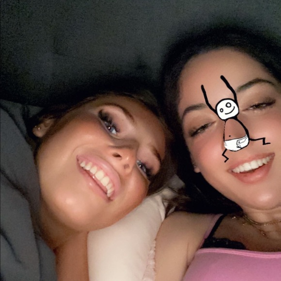 Profile Picture of Abi Branicki (@abibranicki) on Poshmark