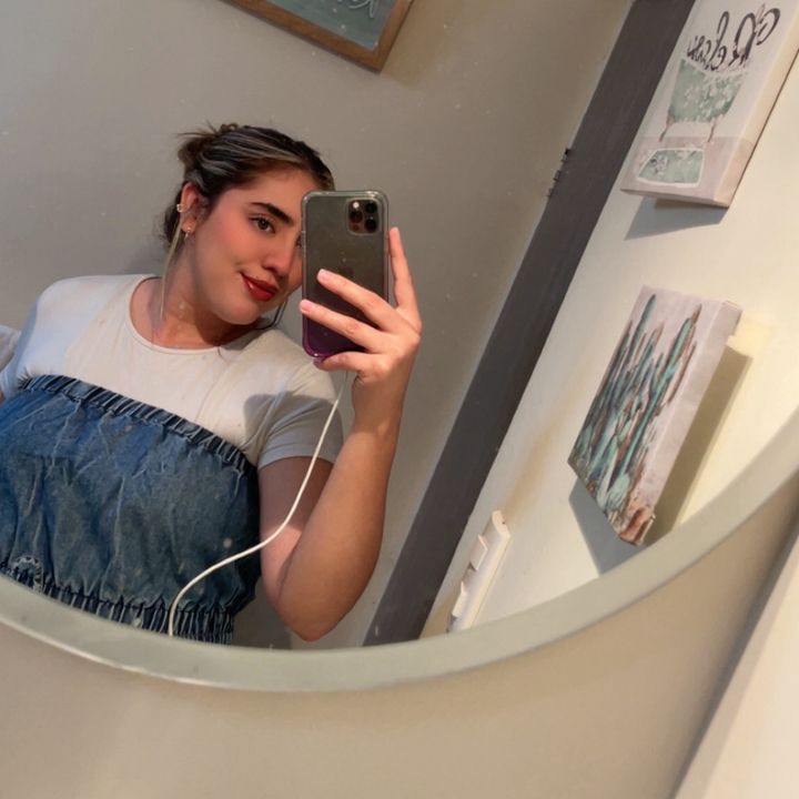 Profile Picture of cristal loya (@cristalloya) on Tiktok