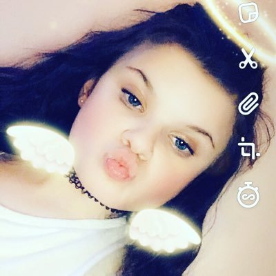 Profile Picture of Lilly Carroll (@LillyCa53882014) on Twitter