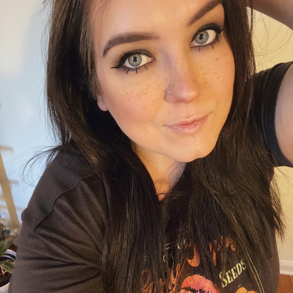 Profile Picture of Bianca Prince (@binxboheme) on Poshmark