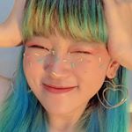 Profile Picture of ⭐️ 𝘿𝙚𝙡𝙞𝙜𝙝𝙩 #헤헤💧 (@kimdarlings) on Instagram