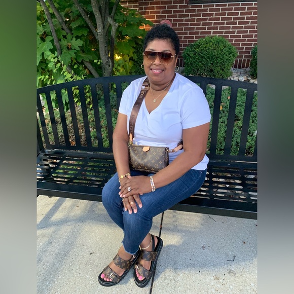 Profile Picture of Keyona Chestnut (@aquarius3) on Poshmark