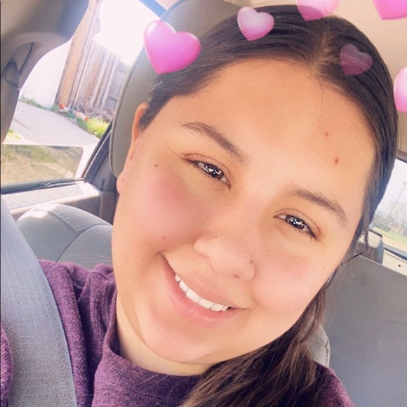 Profile Picture of Brianna Rubio whelan (@briannamaribel) on Poshmark