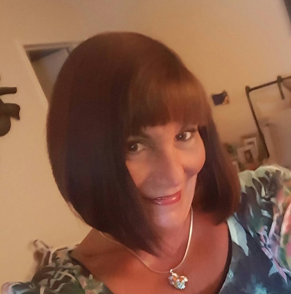Profile Picture of Patricia Holderfield (@p_holderfield) on Poshmark