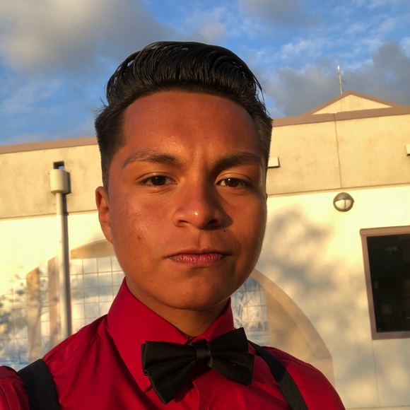 Profile Picture of Hugo Marquez (@hugo3005) on Poshmark