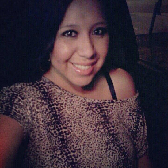 Profile Picture of Rocio Serrano (@chio341) on Poshmark