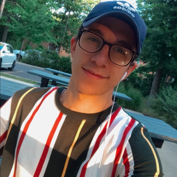 Profile Picture of Abdel Karim (@abdel_karim) on Poshmark