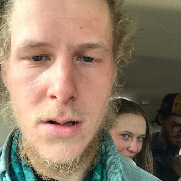 Profile Picture of Mitch Wright (@mitch_wright) on Poshmark