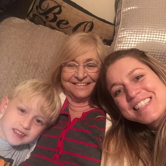 Profile Picture of Barbara Walters (@barbarawalte137) on Poshmark