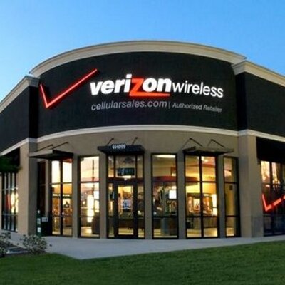 Profile Picture of Christopher McPhee (@VzW_CellSalesFL) on Twitter
