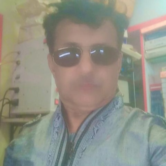 Profile Picture of Arthar Ali (@artharali250) on Poshmark