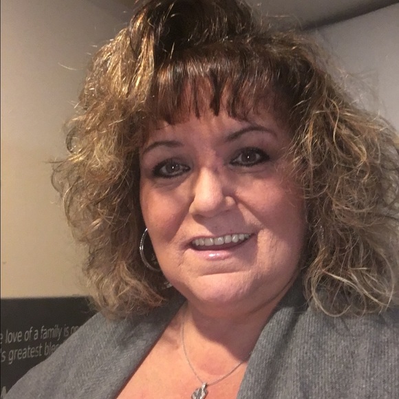 Profile Picture of Phyllis Winters (@phyllis6057) on Poshmark