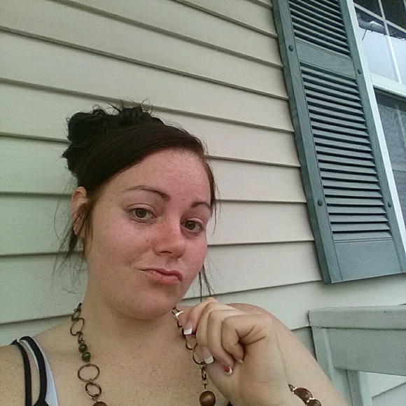 Profile Picture of Jessica Pendergrass (@jesspendergrass) on Poshmark