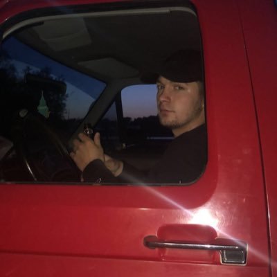 Profile Picture of JJ Curtis (@fordtrucker31) on Twitter