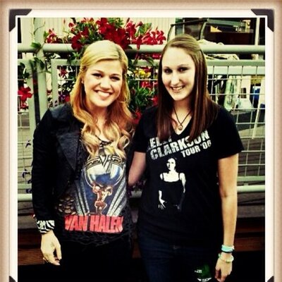 Profile Picture of Alicia Michaelon Twitter