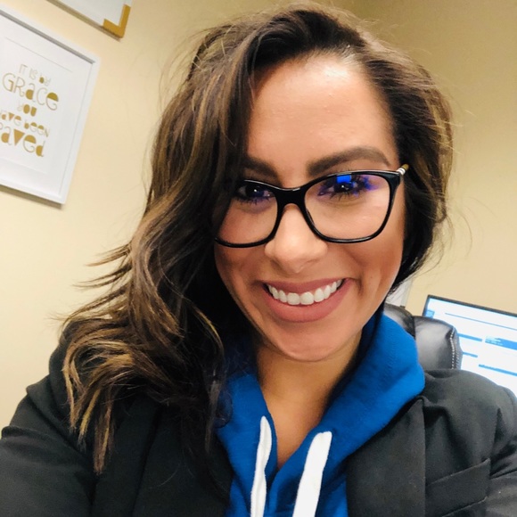 Profile Picture of Marissa Chadis (@mchadis) on Poshmark