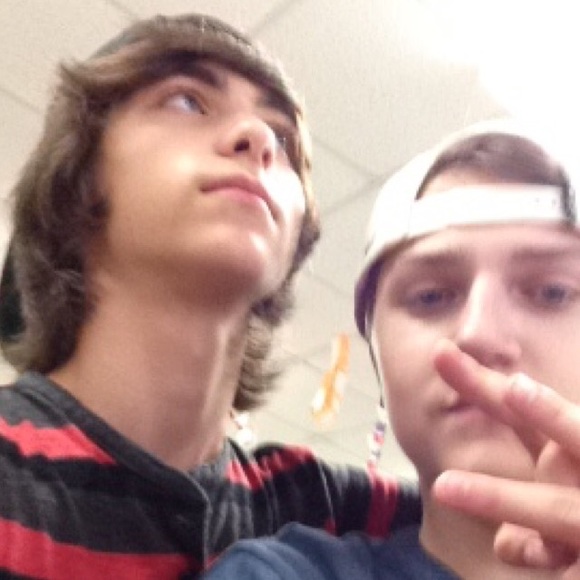 Profile Picture of Mitchell Maynard (@mitch_mayn) on Poshmark