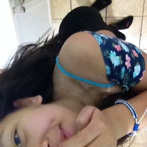 Profile Picture of Catherine Erazo (@erazo_catherine) on Myspace