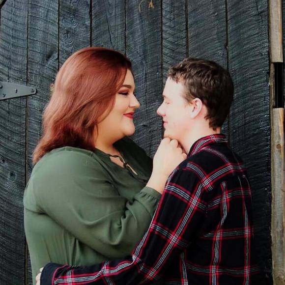 Profile Picture of Rebekah Sprowls (@ris02241998) on Poshmark