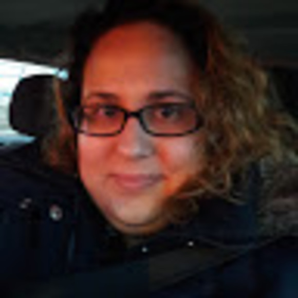 Profile Picture of Janette Jimenez (@janettejimen520) on Poshmark