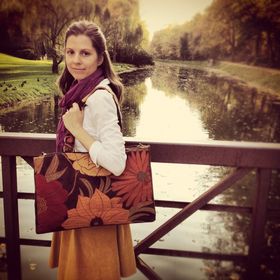 Profile Picture of Elizabeth Parsons (@dejarenewllc) on Pinterest