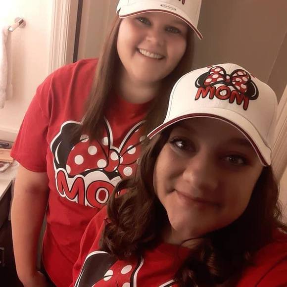 Profile Picture of Alison Marks (@alison_marks) on Poshmark